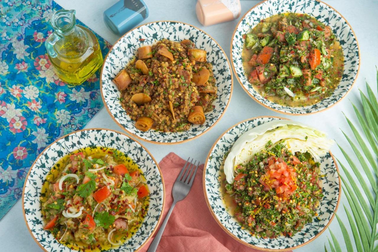 Citadines Abha Aparthotel Eksteriør bilde Israeli salads